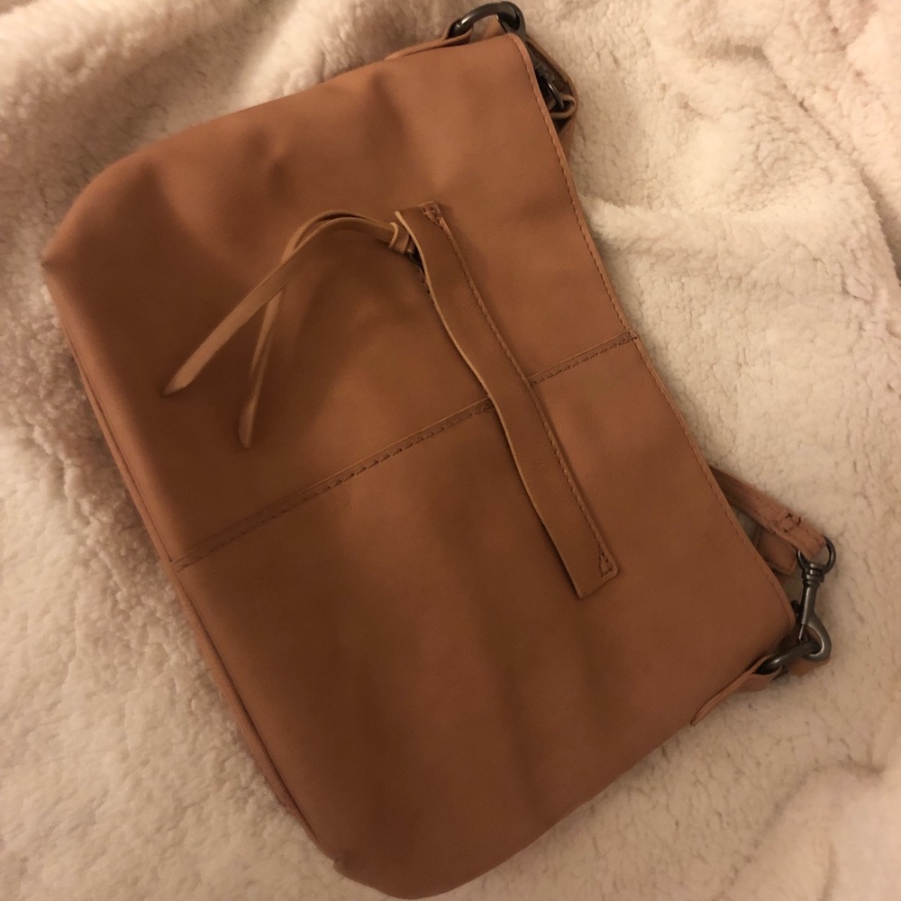Medium sized light pink handbag/cross body